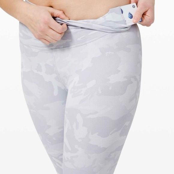 Lululemon Wunder Under Tight 25”Luxtreme Incognito Camo Alpine Starlight Sz 6 - Picture 3 of 7